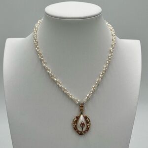Twisted Faux Pearl Drop Pendant Necklace
